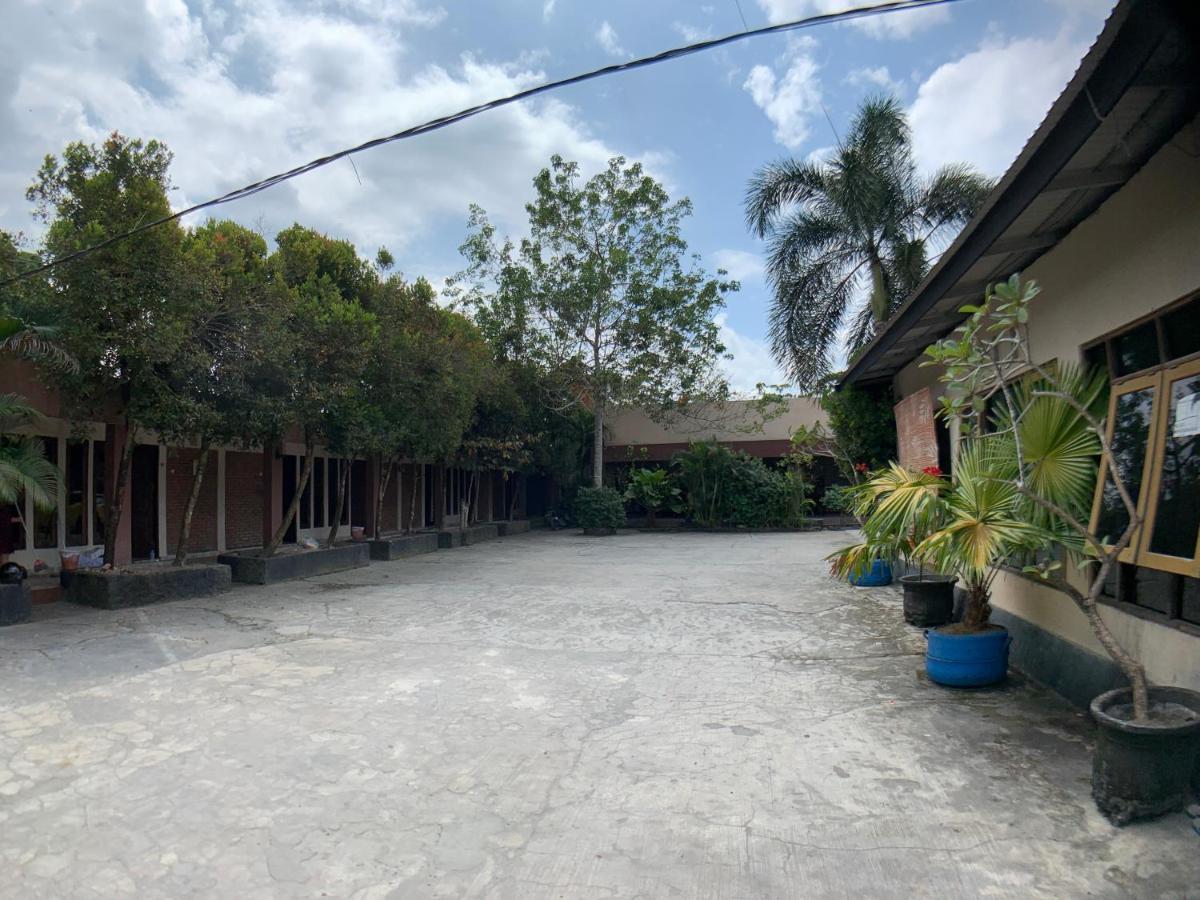Wisma Madagaskar Palangka Raya Экстерьер фото