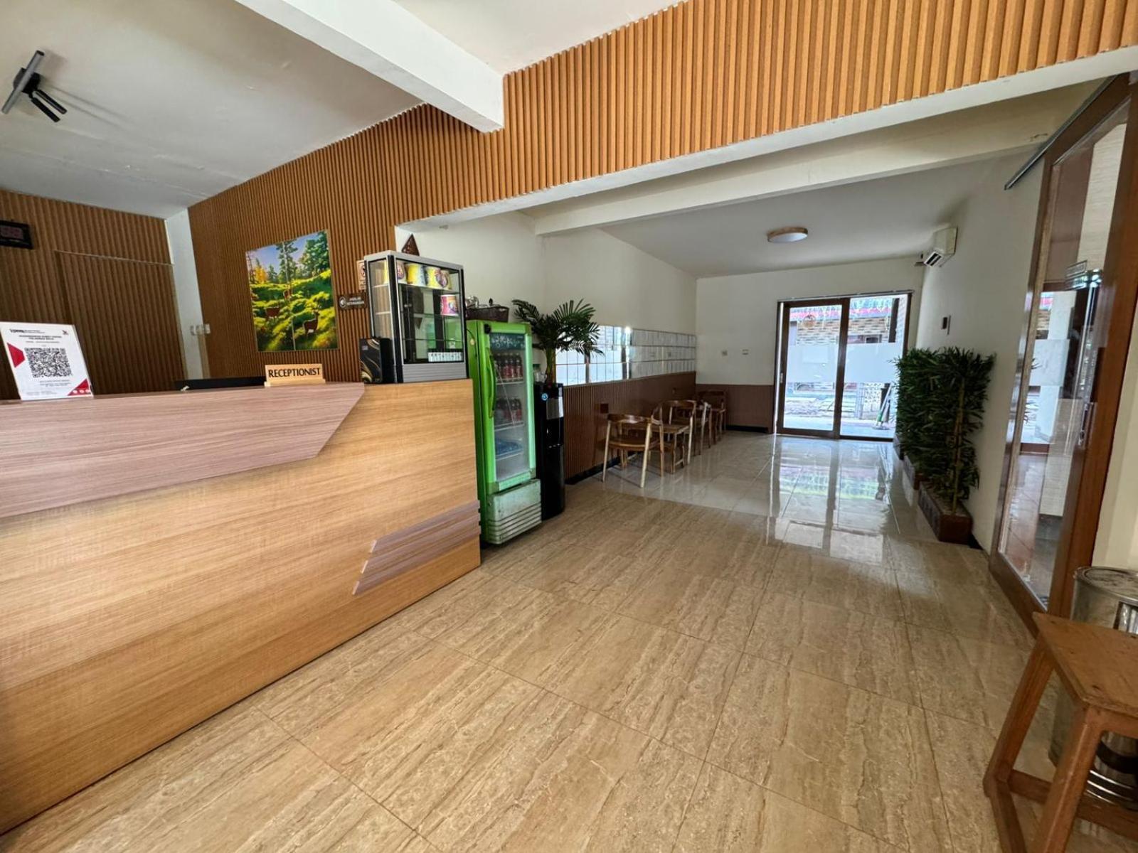 Wisma Madagaskar Palangka Raya Экстерьер фото