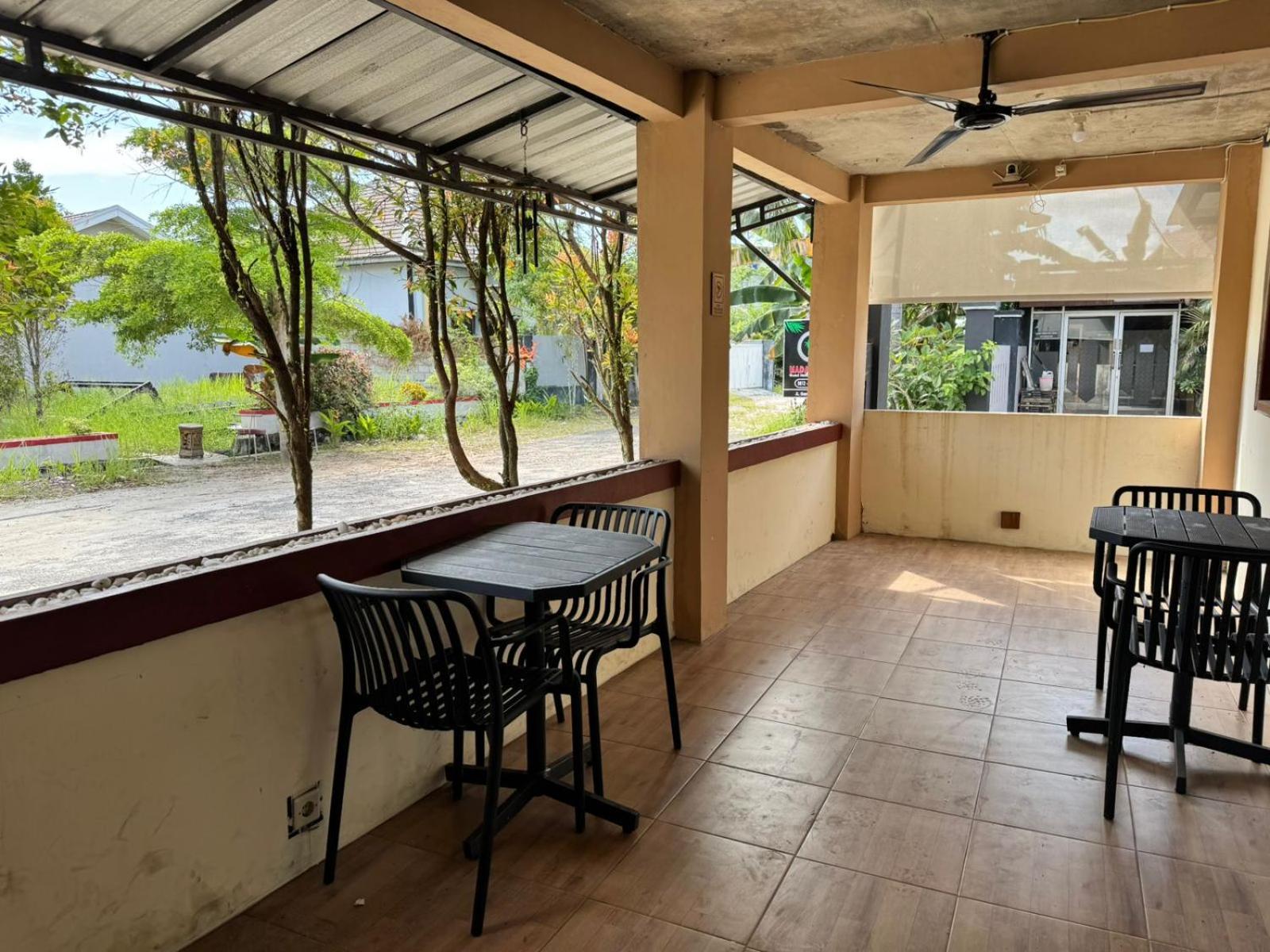 Wisma Madagaskar Palangka Raya Экстерьер фото